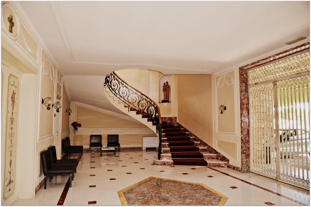 Casa Per Ferie Cardinal G. Guarino Bed and Breakfast Roma Exterior foto