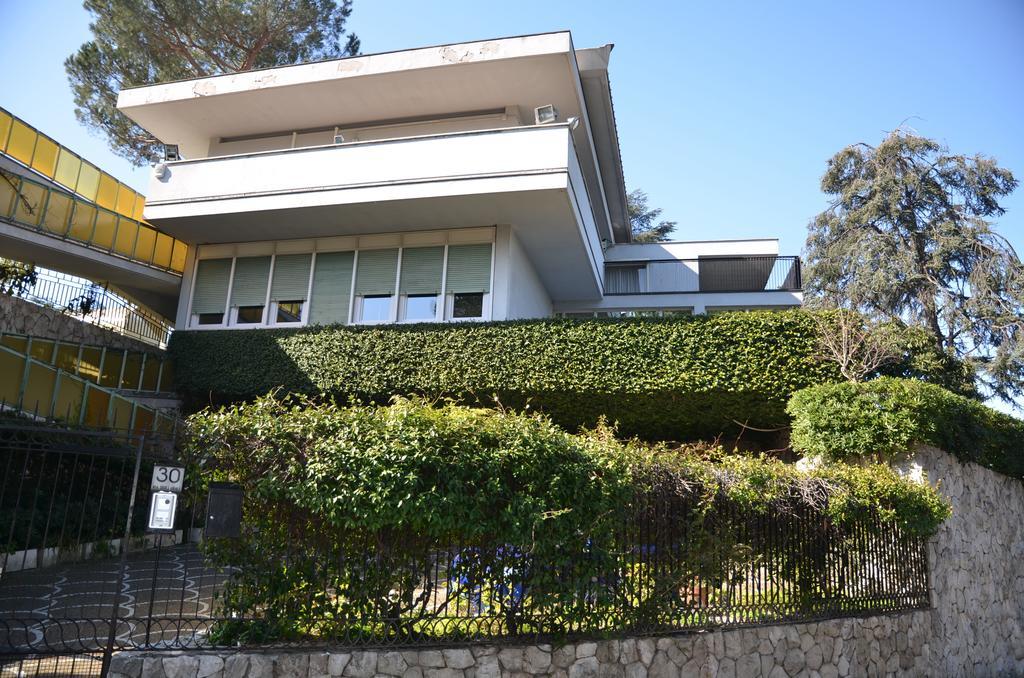 Casa Per Ferie Cardinal G. Guarino Bed and Breakfast Roma Exterior foto