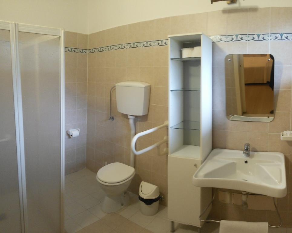 Casa Per Ferie Cardinal G. Guarino Bed and Breakfast Roma Exterior foto